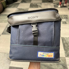 Load image into Gallery viewer, Sony CCD-TRV21E PAL Handycam