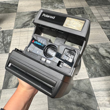 Load image into Gallery viewer, Polaroid 636 Close-Up
