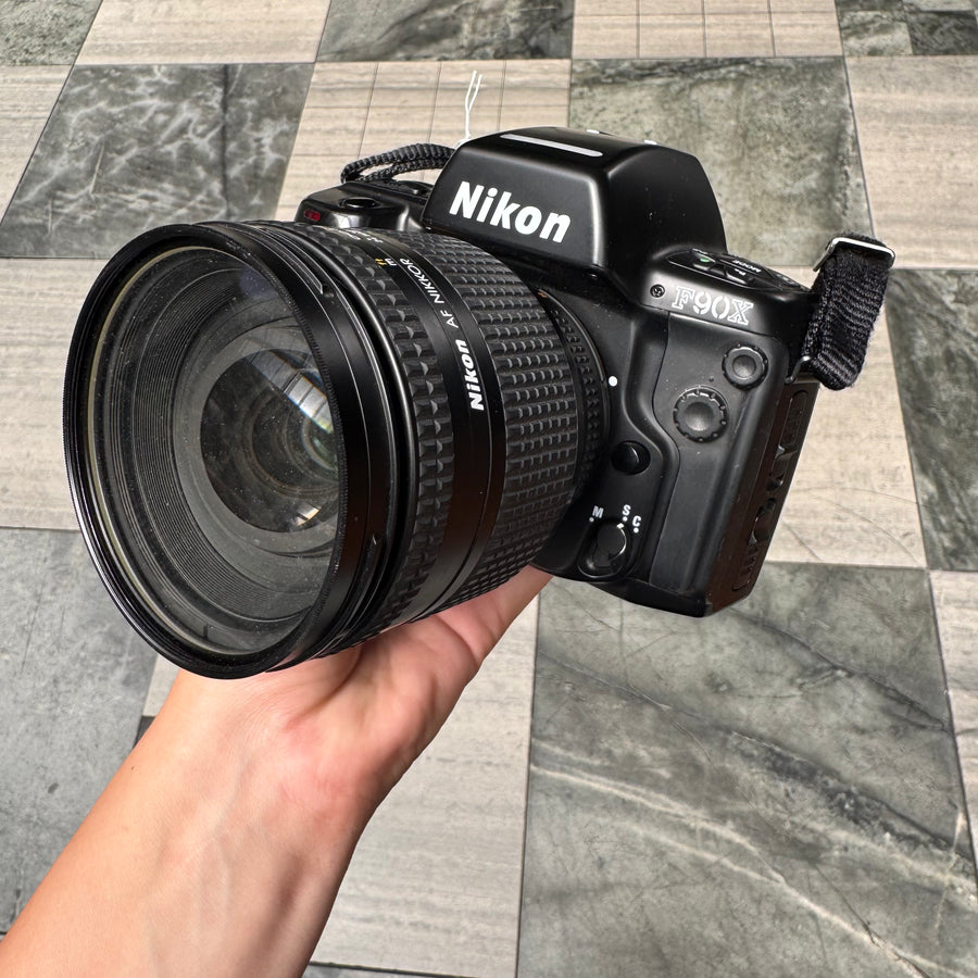 Nikon F90X