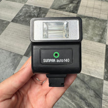 Load image into Gallery viewer, Sunpak Auto 140 Flash