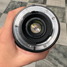 Load image into Gallery viewer, Nikon AF Nikkor 28-200mm f/3.5-5.6 D Lens