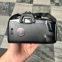 Load image into Gallery viewer, Minolta Dynax 500si
