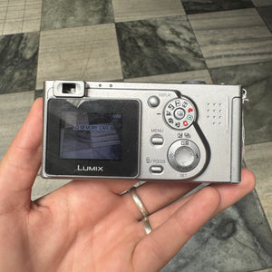 Panasonic Lumix DMC-FX5