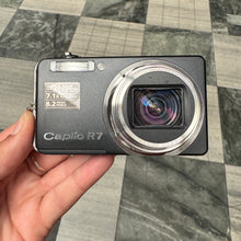Load image into Gallery viewer, Ricoh Caplio R7