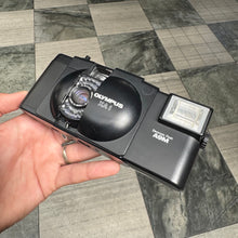 Load image into Gallery viewer, Olympus XA1