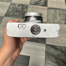 Load image into Gallery viewer, Canon Canonet Junior