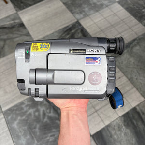 Sony CCD-TRV31E