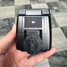 Load image into Gallery viewer, Olympus T20 Electronic Flash