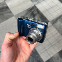 Load image into Gallery viewer, Nikon coolpix 5200