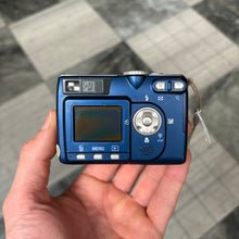 Load image into Gallery viewer, Nikon coolpix 5200