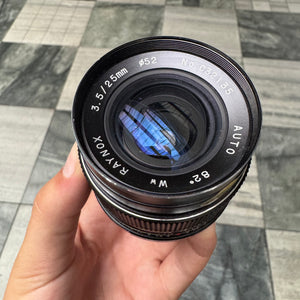 Auto Raynox 25mm f/3.5 Lens