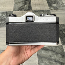 Load image into Gallery viewer, Pentax Spotmatic SP