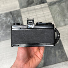 Load image into Gallery viewer, Olympus OM-1
