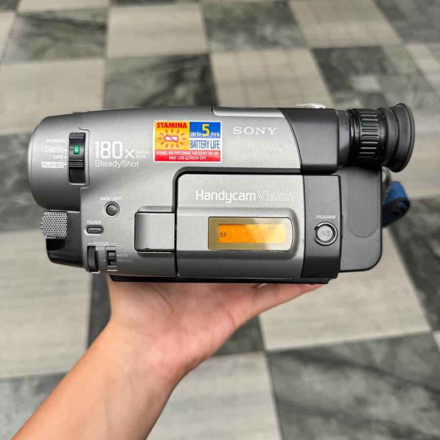 Sony CCD-TRV24E Handycam Vision