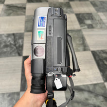 Load image into Gallery viewer, Sony CCD-TRV24E Handycam Vision