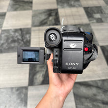 Load image into Gallery viewer, Sony CCD-TRV24E Handycam Vision