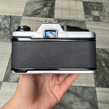 Load image into Gallery viewer, Olympus OM-10