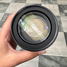 Load image into Gallery viewer, Nikon DX AF-Nikkor 18-105mm f/3.5-5.6G ED Lens