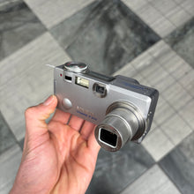 Load image into Gallery viewer, Minolta DiMAGE F300