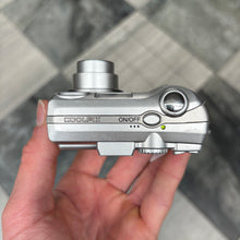 Load image into Gallery viewer, Nikon Coolpix 5600