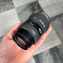 Load image into Gallery viewer, Pentax-F Zoom 70-200mm f/4-5.6 Lens