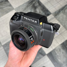 Load image into Gallery viewer, Pentax SF 7