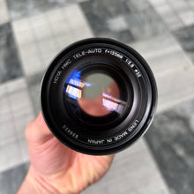 Load image into Gallery viewer, Hoya HMC Tele-Auto 135mm f/2.8 Lens