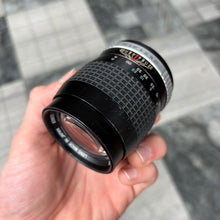 Load image into Gallery viewer, Hoya HMC Tele-Auto 135mm f/2.8 Lens