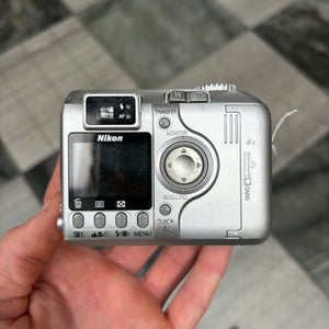 Nikon Coolpix 4300