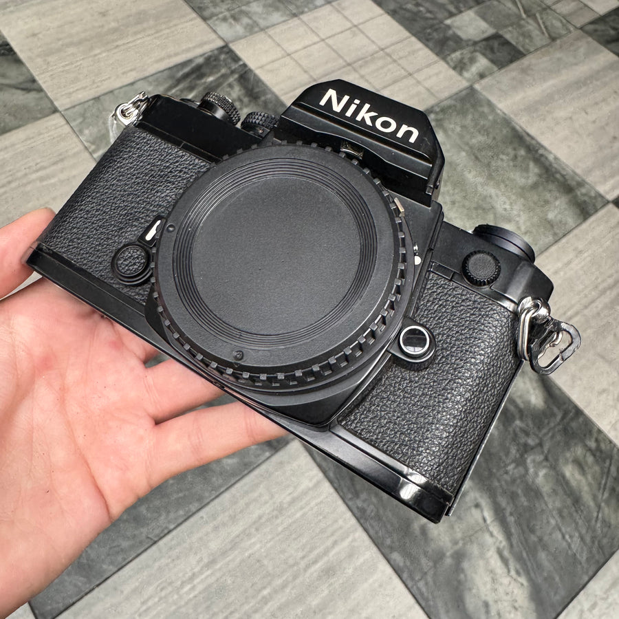 Nikon EM Body