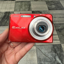 Load image into Gallery viewer, Casio Exilim EX-Z70