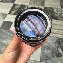 Load image into Gallery viewer, Super-Takumar 135mm f/3.5 Lens