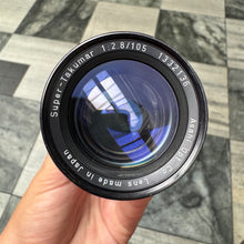 Load image into Gallery viewer, Super-Takumar 105mm f/2.8 Lens