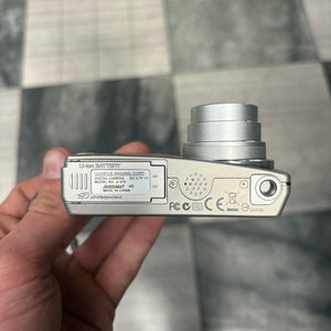 Olympus Stylus 810