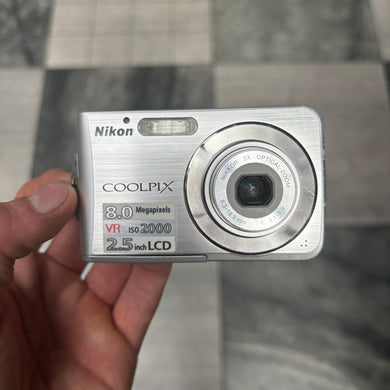 Nikon Coolpix S210