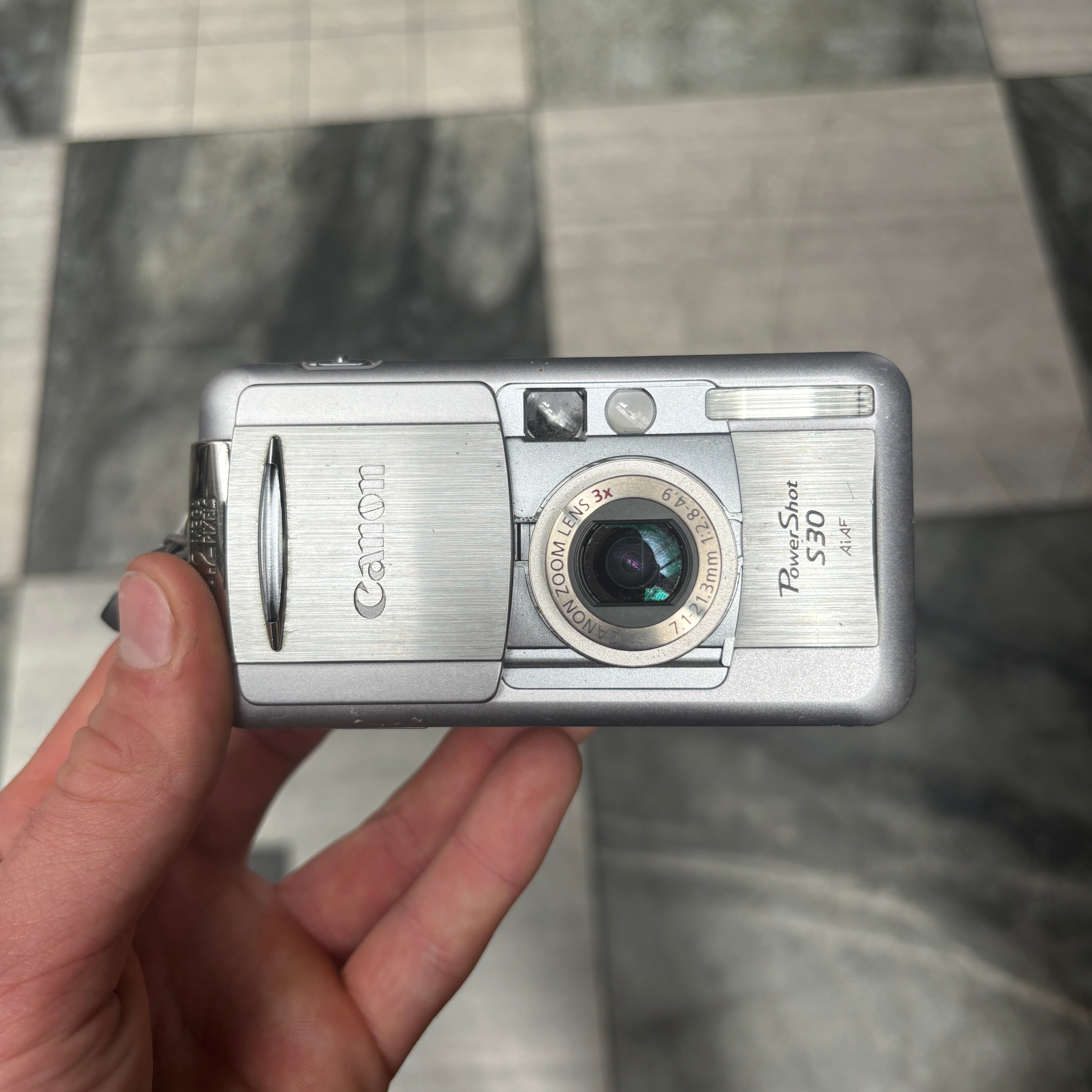 Canon PowerShot S30 – Junktion NZ
