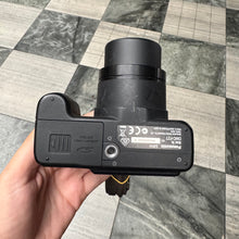 Load image into Gallery viewer, Panasonic Lumix DMC-FZ7