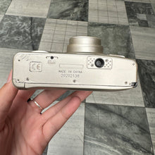 Load image into Gallery viewer, Samsung Vega 77i