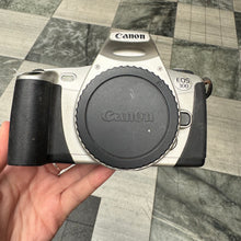 Load image into Gallery viewer, Canon EOS 300 Body
