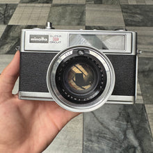 Load image into Gallery viewer, Minolta Hi-Matic 11