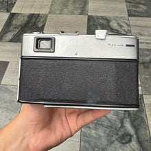 Load image into Gallery viewer, Minolta Hi-Matic 11