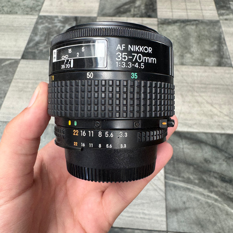 AF Nikkor 35-70mm f/3.3-4.5 Lens