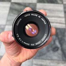 Load image into Gallery viewer, Canon FD 50mm f/1.8 Lens