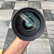Load image into Gallery viewer, Sigma 70-300mm f/4-5.6 DG Lens