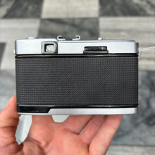 Load image into Gallery viewer, Olympus Trip 35