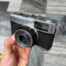 Load image into Gallery viewer, Olympus Trip 35