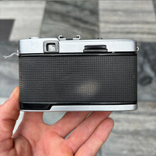 Load image into Gallery viewer, Olympus Trip 35