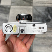 Load image into Gallery viewer, Olympus Trip 35