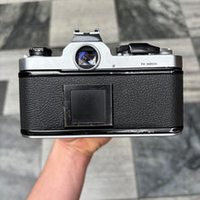 Load image into Gallery viewer, Nikon FM