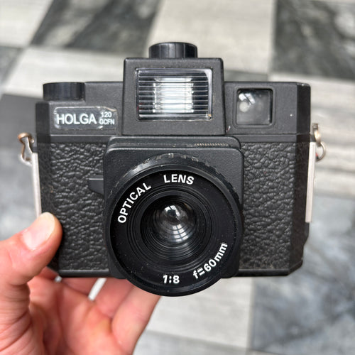 Holga 120 SF